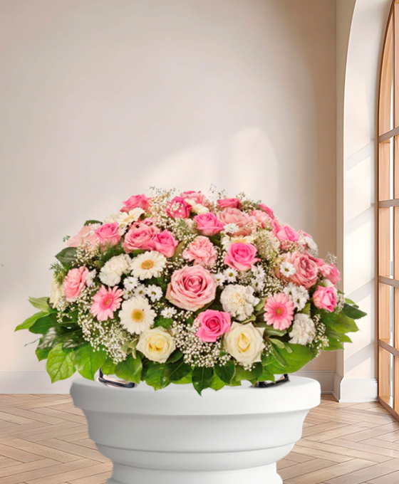 Coussin Albâtre — fleurs de deuil livrees a Paris